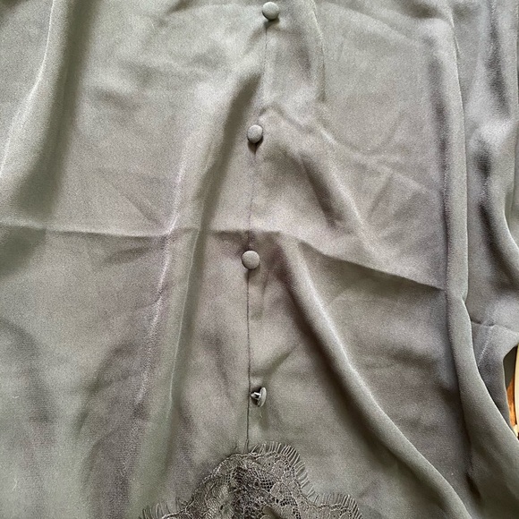 Top - Picture 2 of 3